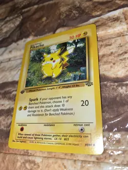 1999 Pokemon 1st Edition Jungle #60 Pikachu Red Cheeks Whole Body On Card Free🚢 - Image 2