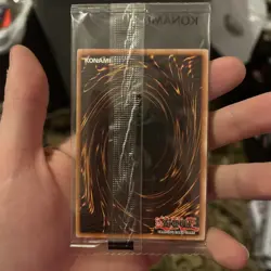 Yugioh Quarter Century Secret Rare Harpie's Feather Duster EDC1-EN001 Sealed NM - Image 2