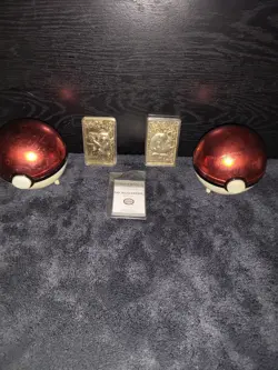 Lot of 2 Gold Burger King Cards: Pikachu w/ Case & Jigglypuff w/ COA + Balls - Image 3