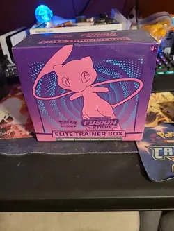Pokemon TCG: Sword & Shield Fusion Strike Elite Trainer Box ETB - Image 1