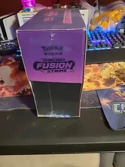 Pokemon TCG: Sword & Shield Fusion Strike Elite Trainer Box ETB - Image 2