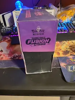 Pokemon TCG: Sword & Shield Fusion Strike Elite Trainer Box ETB - Image 4