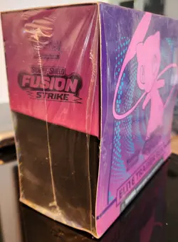 Pokemon TCG: Sword and Shield Fusion Strike Elite Trainer Box 820650809330 - Image 5