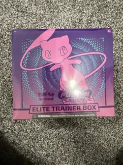 Pokemon TCG: Sword & Shield Fusion Strike Elite Trainer Box ETB New Sealed 820650809330 - Image 1
