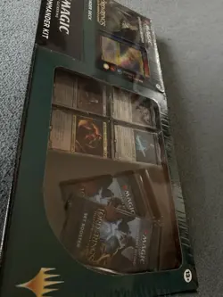 Magic the Gathering Deluxe Commander Deck Kit Riders Of Rohan Lord Of The Rings - Image 4
