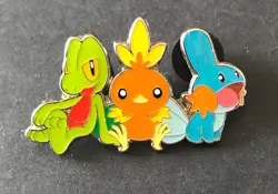 Hoenn Starters Torchic Mudkip Treecko Pokemon Pin Badge Metal Shiny 2014 RARE - Image 1