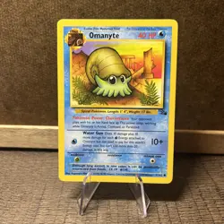 Pokemon Card TCG Omanyte Fossil 52/62 WOTC NM-LP - Image 1
