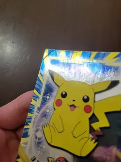 DMG! UK Print 🇬🇧 HOLO #25 Pikachu 1999 Topps Pokemon Series 1 Blue Label - Image 3