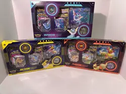 Pokemon TCG - Eeveelution VMAX Premium Collection - Vaporeon, Jolteon & Flareon - Image 1