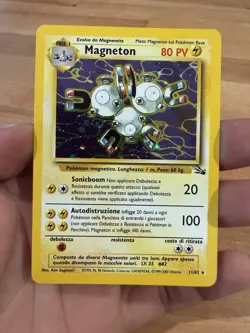 2000 POKEMON TCG MAGNETON FOSSIL HOLO UNLIMITED ITALIAN PV 11/62 NM - Image 1