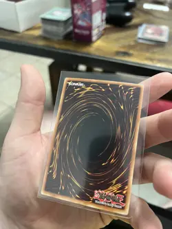 Blue-Eyes White Dragon Ultra Rare SDK-001 Lightly Played - Image 5