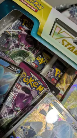 Pokemon TCG Glaceon V STAR Special Collection Box Sealed Evolving Skies Pack - Image 4