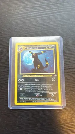 Pokemon TCG Umbreon Neo Discovery Holo Rare Card 13/75 Vintage - Image 1