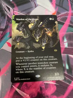 MTG - WARDEN OF THE GROVE - RARE - TDM - NM - BORDERLESS - Image 1