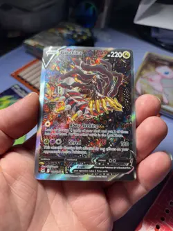 Pokemon TCG Giratina v 186/196 2022 Lost Origin Alt Full Art LP READ Deception - Image 1