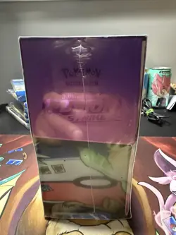 Pokemon TCG Sword & Shield-Pokemon Center Fusion Strike Elite Trainer Box New - Image 3