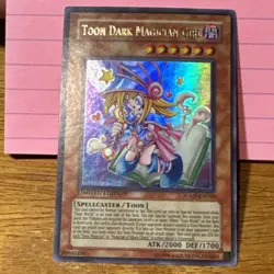 Yu-Gi-Oh TCG Toon Dark Magician Girl JUMP-EN010 Limited Edition LP Condition - Image 1