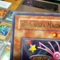 Yu-Gi-Oh TCG Toon Dark Magician Girl JUMP-EN010 Limited Edition LP Condition - Image 2