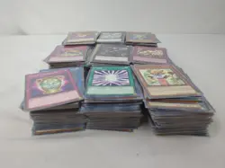 900+, 99% Sleeved NM Yugioh Mixed Cards Lot w Commons & More, Some 1st Editions - Image 3