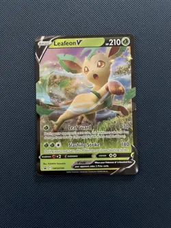 Pokemon TCG Sword & Shield Leafeon V SWSH194 Sword & Shield Black Star Promo - Image 1