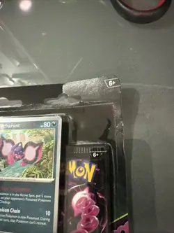 Pokemon TCG - Scarlet & Violet: Shrouded Fable - 3 Pack Blister Pecharunt Sealed - Image 2