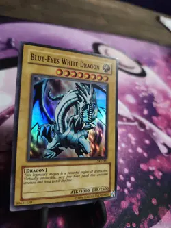 YUGIOH • BLUE-EYES WHITE DRAGON • SUPER RARE • SKE-001 - Image 4