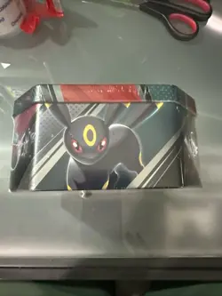 Pokemon V Heroes - 4 pack UMBREON V Tin - NEW FACTORY SEALED - Image 5