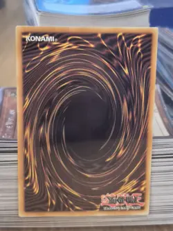 * BLUE-EYES WHITE DRAGON * 1ST EDITION PLATINUM SECRET RARE RA04-EN108 YUGIOH! - Image 3