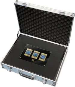 Yu-Gi-Oh! 25th Anniversary Ultimate Kaiba Blue-Eyes White Dragon Set W/Case - Image 2