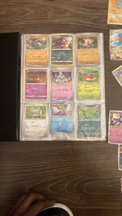 Pokemon Lot Of 165 Holo - Image 3