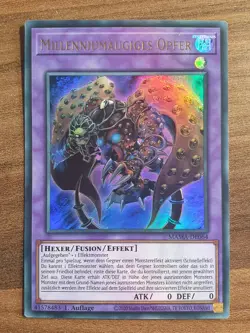 Yu-Gi-Oh! MAMA-DE064 Millenniumaugiges Opfer Ultra Rare NM 1st Ed - Image 1