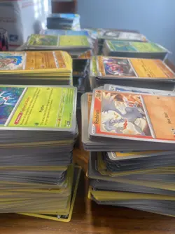 ⚡500 Pokemon Bulk Lot Commons Uncommons & Rares + 25 Holographic Cards ⚡ - Image 2