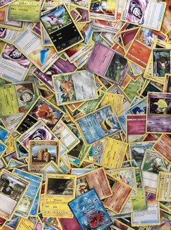 2.5LB Lot of Various Mixed Assorted Pokemon Cards TCG CCG Trading Cards - Image 5