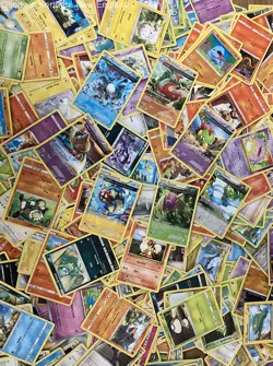 2.5LB Lot of Various Mixed Assorted Pokemon Cards TCG CCG Trading Cards - Image 3