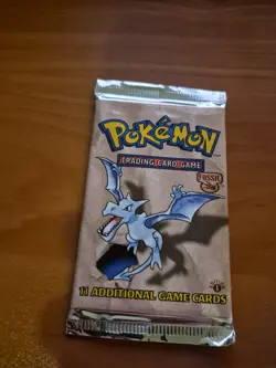 SEALED Pokemon Fossil 1st Edition Unweighed Booster Pack WOTC 1999 - Image 1
