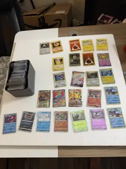 Approx. 175+ Pokemon cards English & Japanese Commons, uncommons, holos, V cards - Image 1