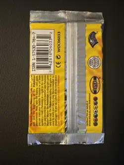 Pokemon TCG Base Set Unlimited Booster Pack Charizard Art WOTC Sealed with case - Image 4
