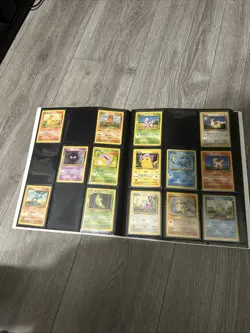Near Complete Pokemon Base Set Binder With Some Holos Mostly Commons Some DMG - Image 4