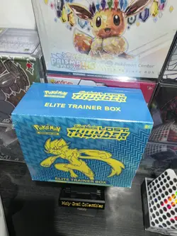 Pokemon: Sun & Moon Lost Thunder Elite Trainer Box | Sealed with Acrylic Case 🔥 - Image 5
