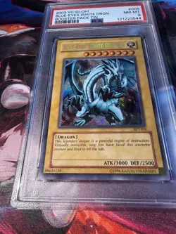 Yu-Gi-Oh 2003 Blue Eyes White Dragon BPT 009 PSA 8- HEAVY FOIL BLEED 🩸 - Image 5