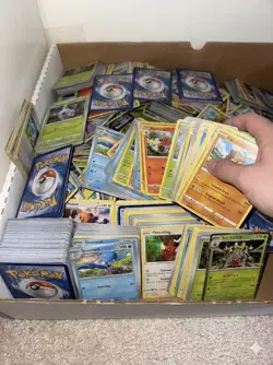 Huge Pokemon Card Collection Mixed Regular/Holo/Reverse 4000+ Bulk lot - Image 1