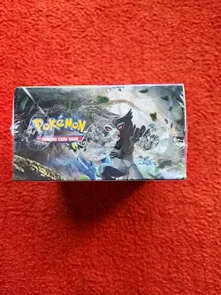 Pokemon TCG Sword & Shield Vivid Voltage Booster Box - 36 Packs - Sealed - Image 2