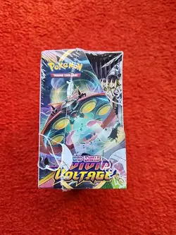 Pokemon TCG Sword & Shield Vivid Voltage Booster Box - 36 Packs - Sealed - Image 3