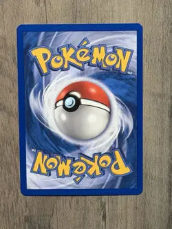 Pokemon TCG Nidoqueen Holo Rare with Swirl 9/112 Fire Red and Leaf Green - Image 2