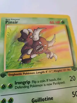 Pinsir 25/64 Jungle 1st Edition Non-Holo Rare Pokemon Card NM - Image 4