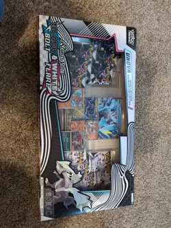 Pokemon TCG: Pokemon Unova Heavy Hitters Premium Collection (Costco Exclusive) - Image 1