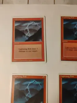 4 X Lightning Bolt , 1 From Revised, 3 X 4th Edition MTG Playset - Image 3