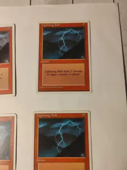 4 X Lightning Bolt , 1 From Revised, 3 X 4th Edition MTG Playset - Image 4