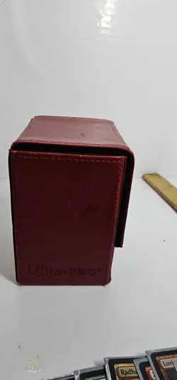 Ultra PRO Red Mountain Mana Alcove Deck Box - MTG Magic: The Gathering - HTF - Image 3