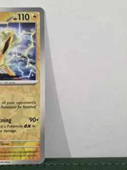 Jolteon 135/165 Reverse Holo MEWen 151 English Pokemon Card - NM - Image 4